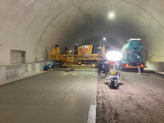 コンクリート舗装工事